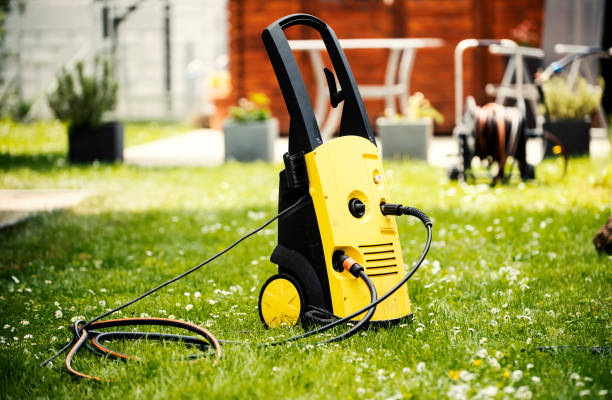 Spring Cleaning in East Bronson, FL